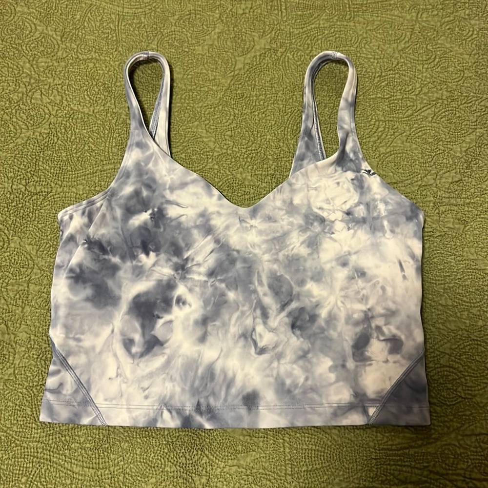 Lulu lemon top